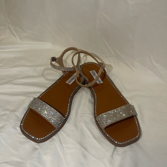 NEW Steve Madden Diamond Sandals - Picture 2 of 5
